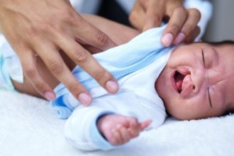 Dra. Thaline Neves explica como o diagnóstico de lábio leporino no pré-natal permite agir com rapidez e planejar os cuidados desde cedo.