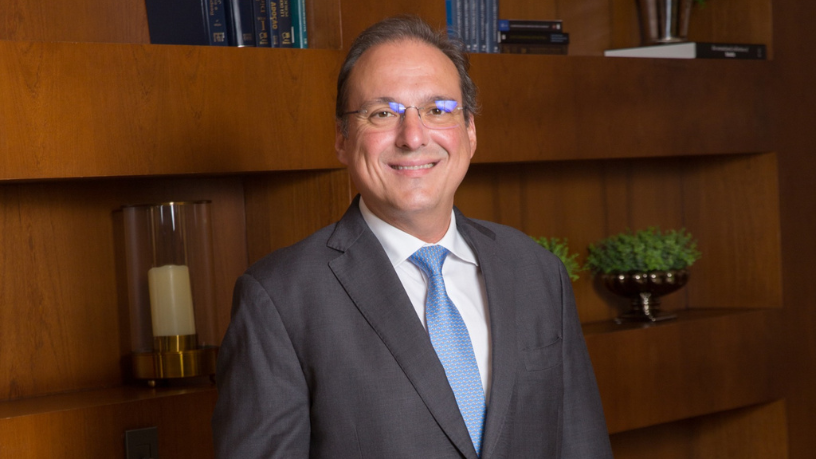 Para Rodrigo Gonçalves Pimentel, a recuperação judicial surge como ferramenta essencial para preservar empresas e garantir sua função social.