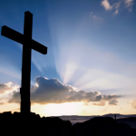 Jose Eduardo De Oliveira e Silva aprofunda o tema do amor como síntese da fé, revelando sua essência no coração do evangelho e da vida cristã.